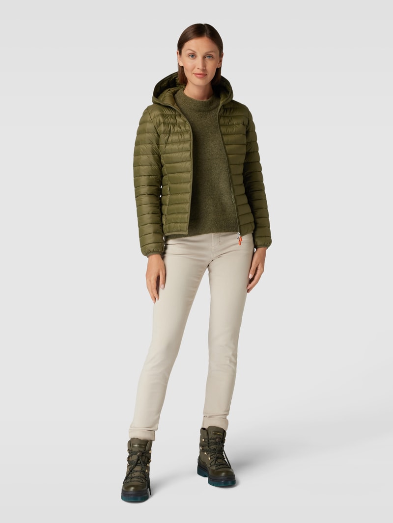 Steppjacke mit Label-Patch Modell 'DAISY' in olivgrün
