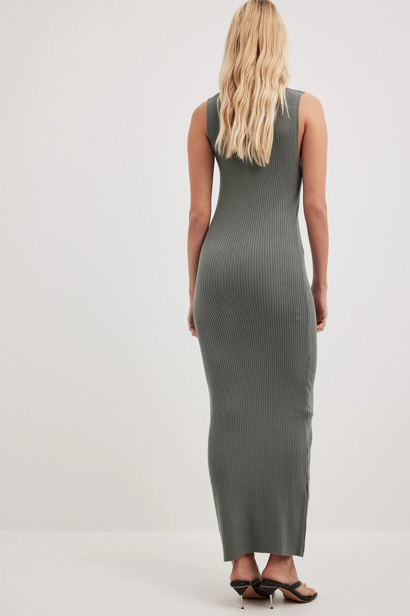 Geripptes Maxikleid aus Feinstrick