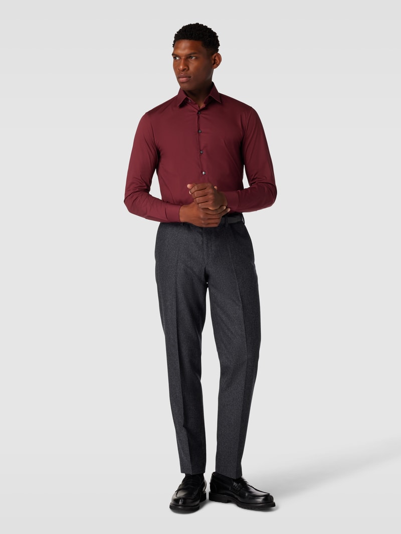 Slim Fit Business-Hemd mit Kentkragen Modell 'Bari' in bordeaux rot