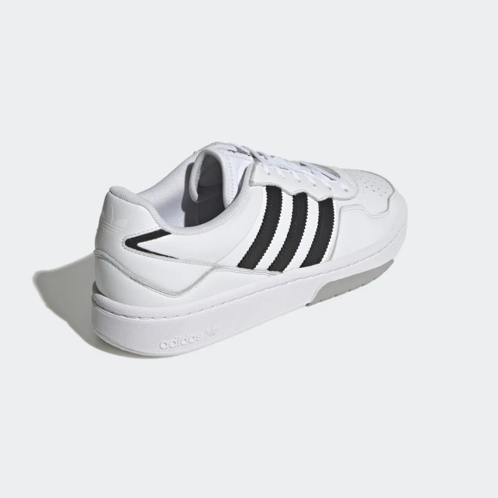 adidas Courtic GX6318 / weiss
