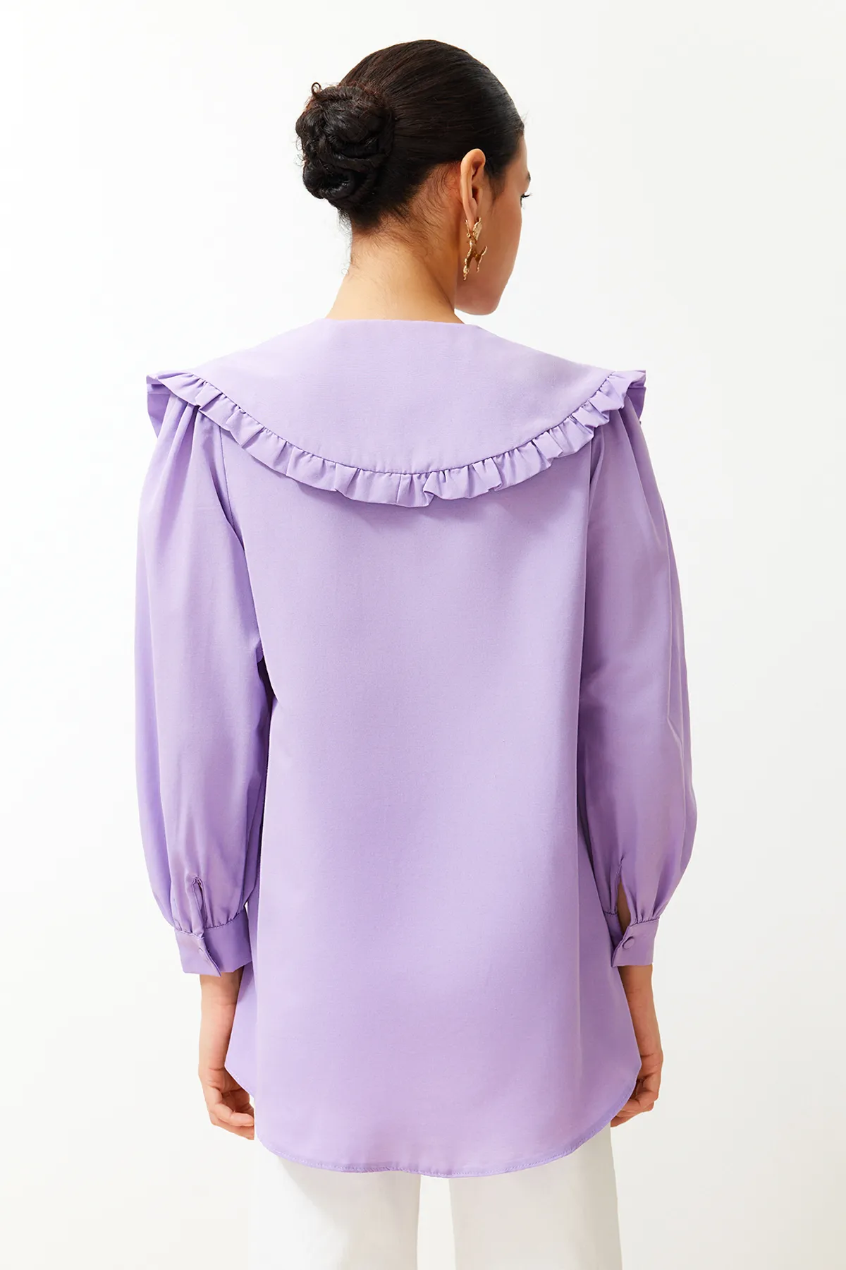 Trendyol Modest  Lilafarbenes Hemd aus gewebter Baumwolle mit Babykragen TCTSS24TG00027