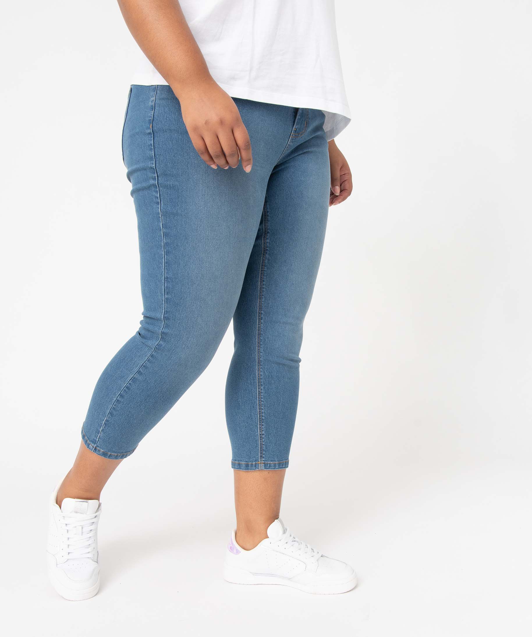 Pantacourt en jean femme grande taille en denim stretch stone | GEMO