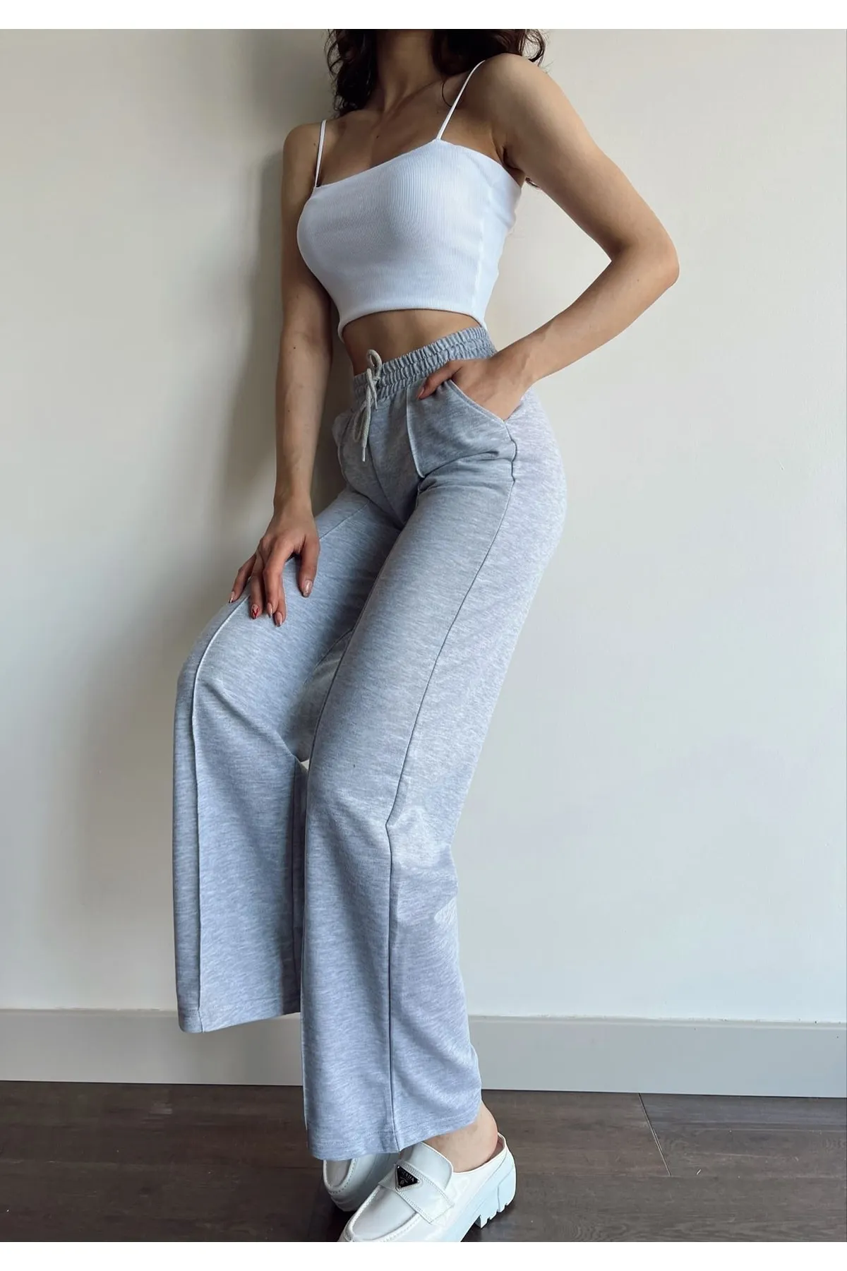 IŞILDA  Damenbekleidung, lockere Hose mit elastischem Bund