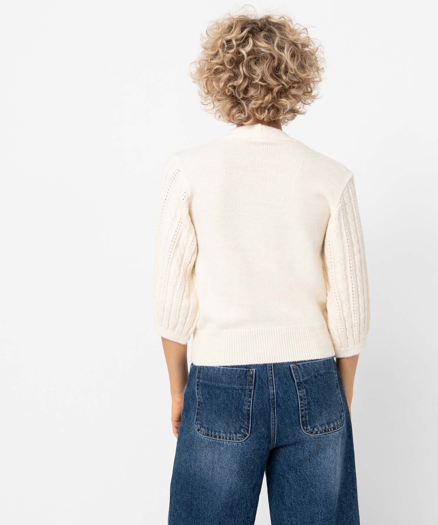 Gilet femme à col V en maille torsadée ecru | GEMO