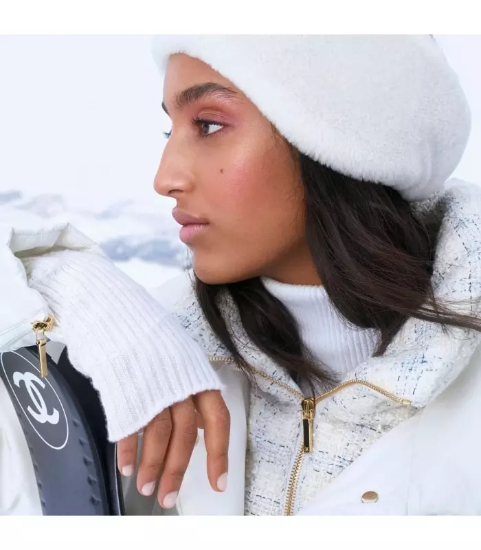 LES BEIGES Base Belle Mine D'hiver. Hydratation et Protection.