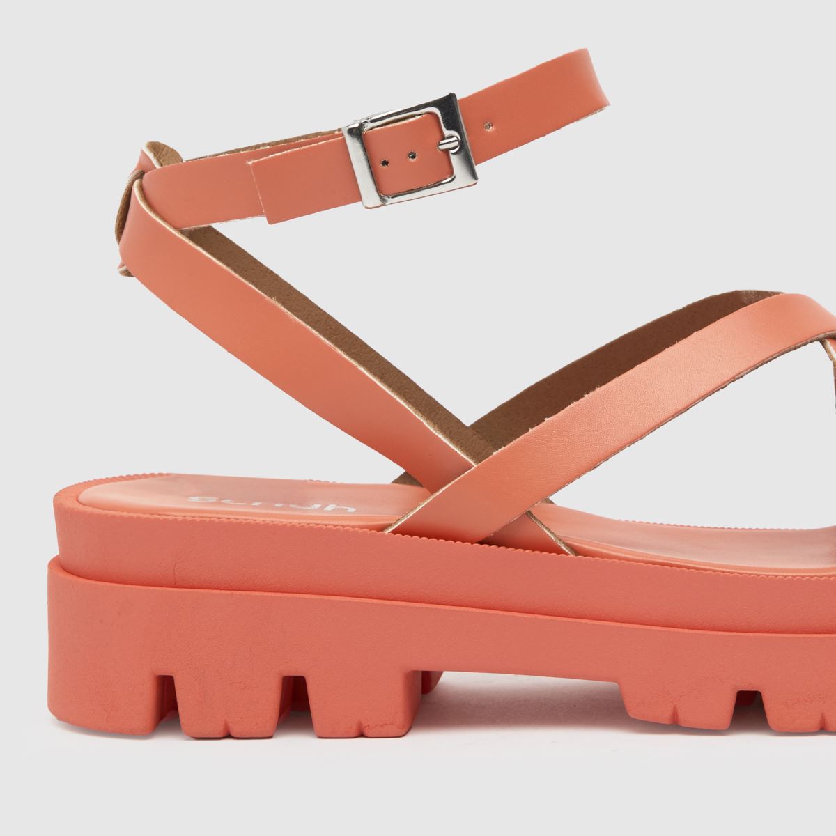 Schuh Tatum vastag, pántos szandál narancssárga színben