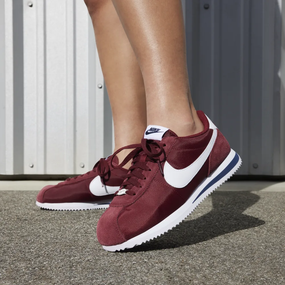 Nike Cortez WMNS DZ2795-600 / rot