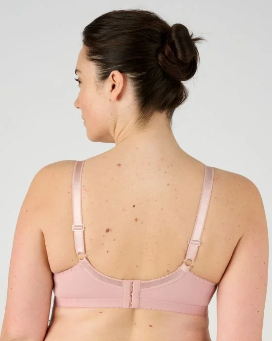 Soutien-gorge enveloppant sans armatures