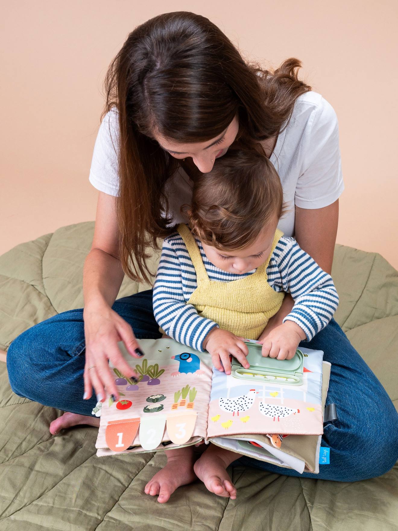 Taf Toys Baby Activity-Stoffbuch TAF TOYS - mehrfarbig
