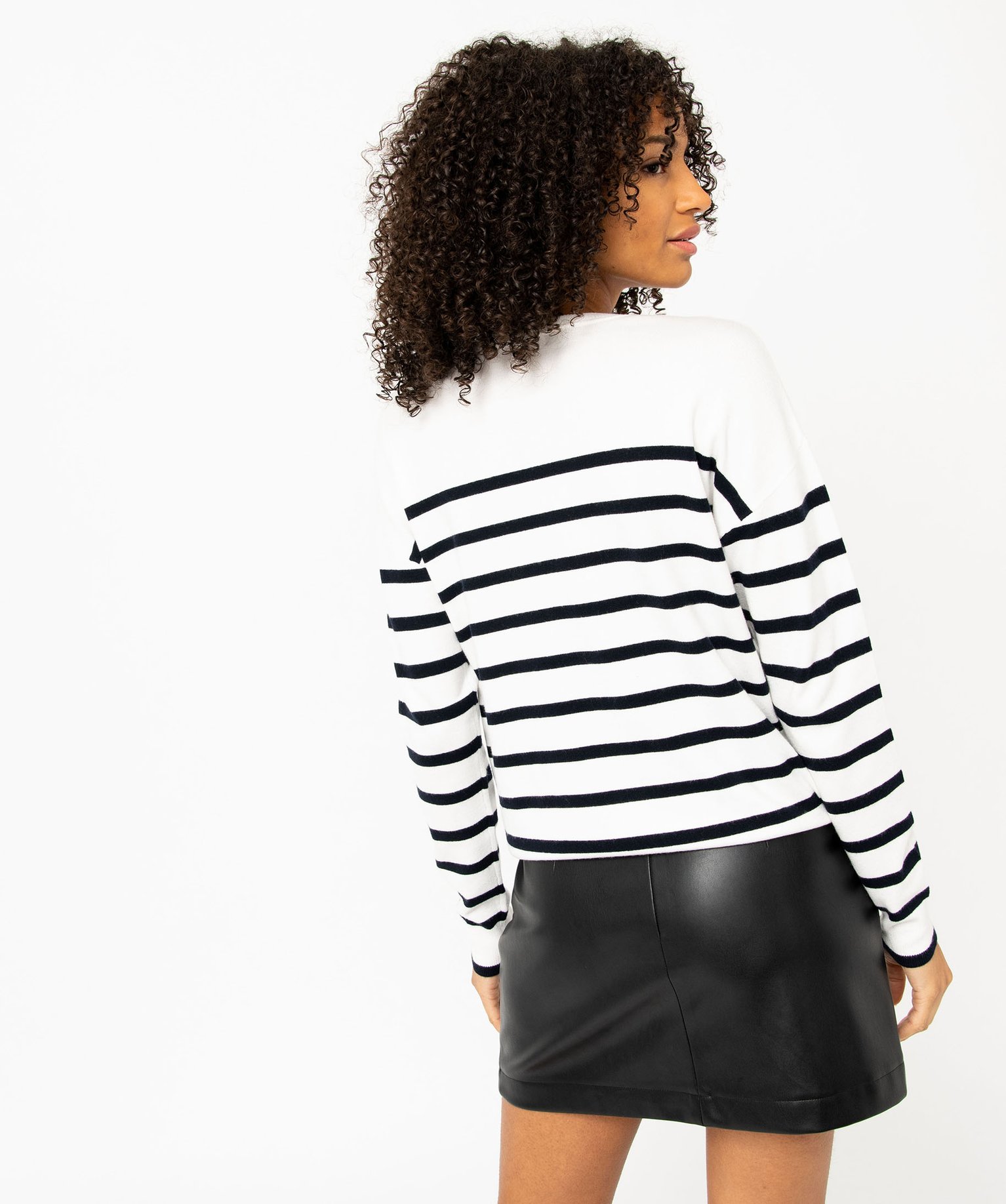 Pull rayé en maille fine avec col rond femme raye | GEMO