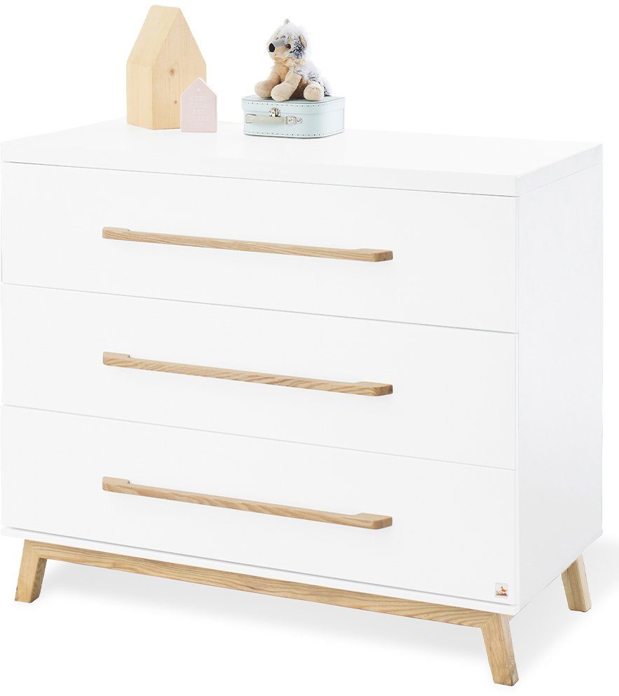 Pinolino® Babyzimmer-Komplettset Hilda & Riva, (Set, 3-St., Hausbett, Wickelkommode, Kleiderschrank), breit groß; mit Hausbett, Wickelkommode & 3-trg. Kleiderschrank