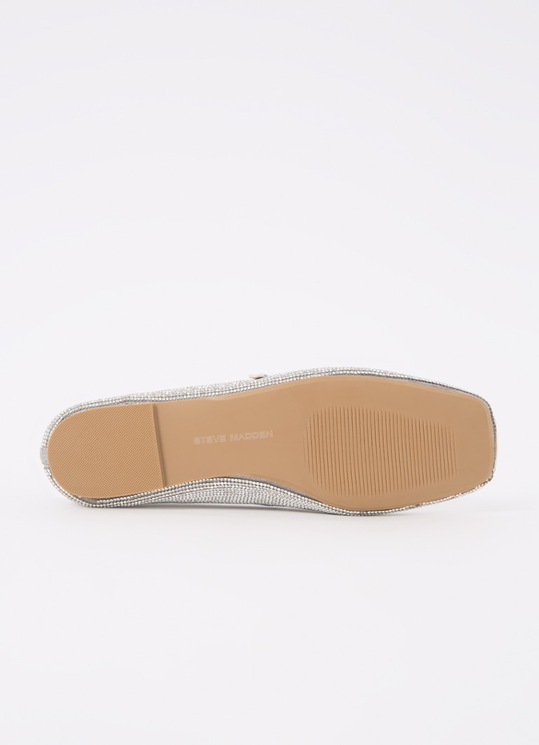 Balerina Steve Madden Ezri-R decorată cu pietre.