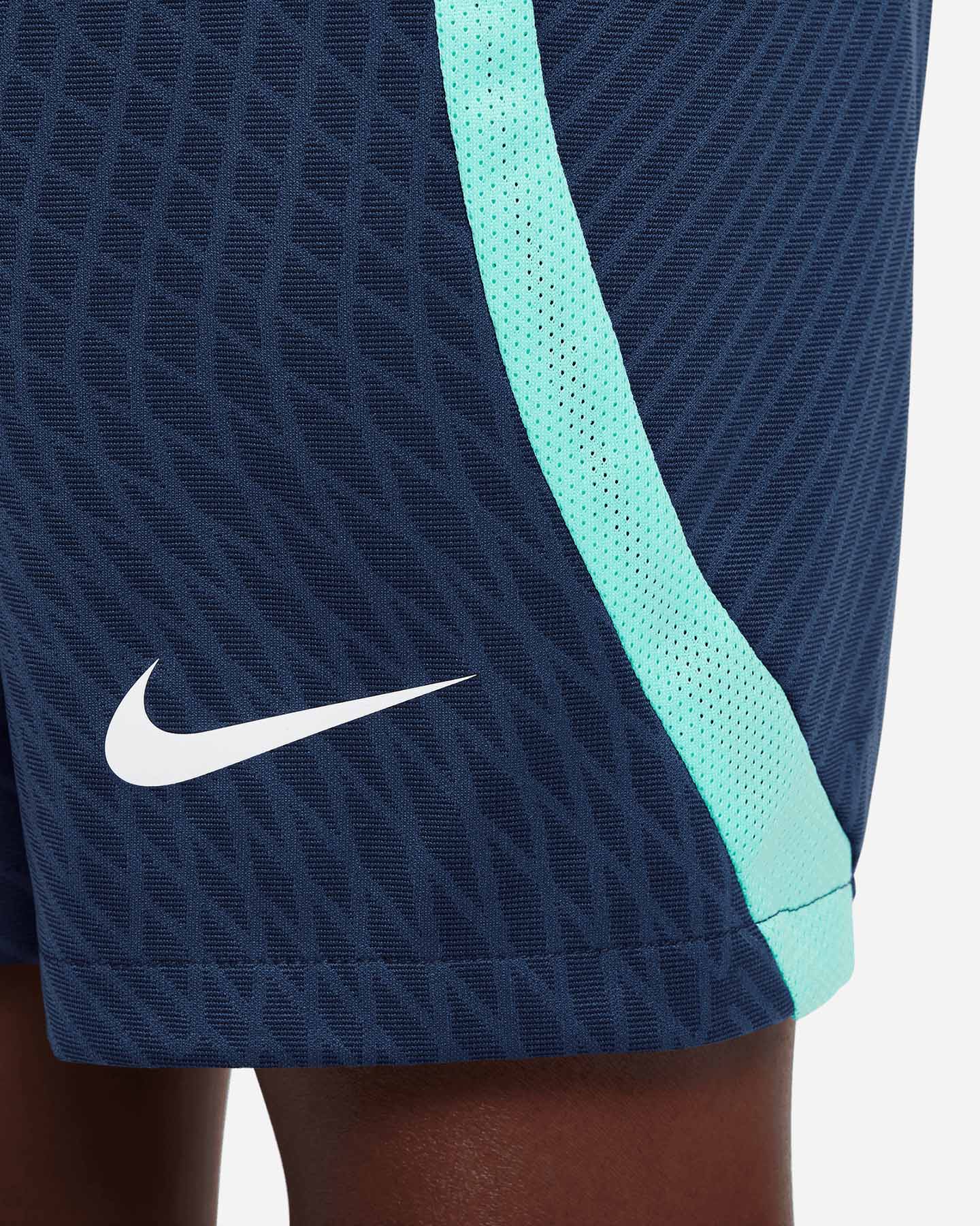 Futbalové šortky Nike Strike Soccer Jr FD0314-410