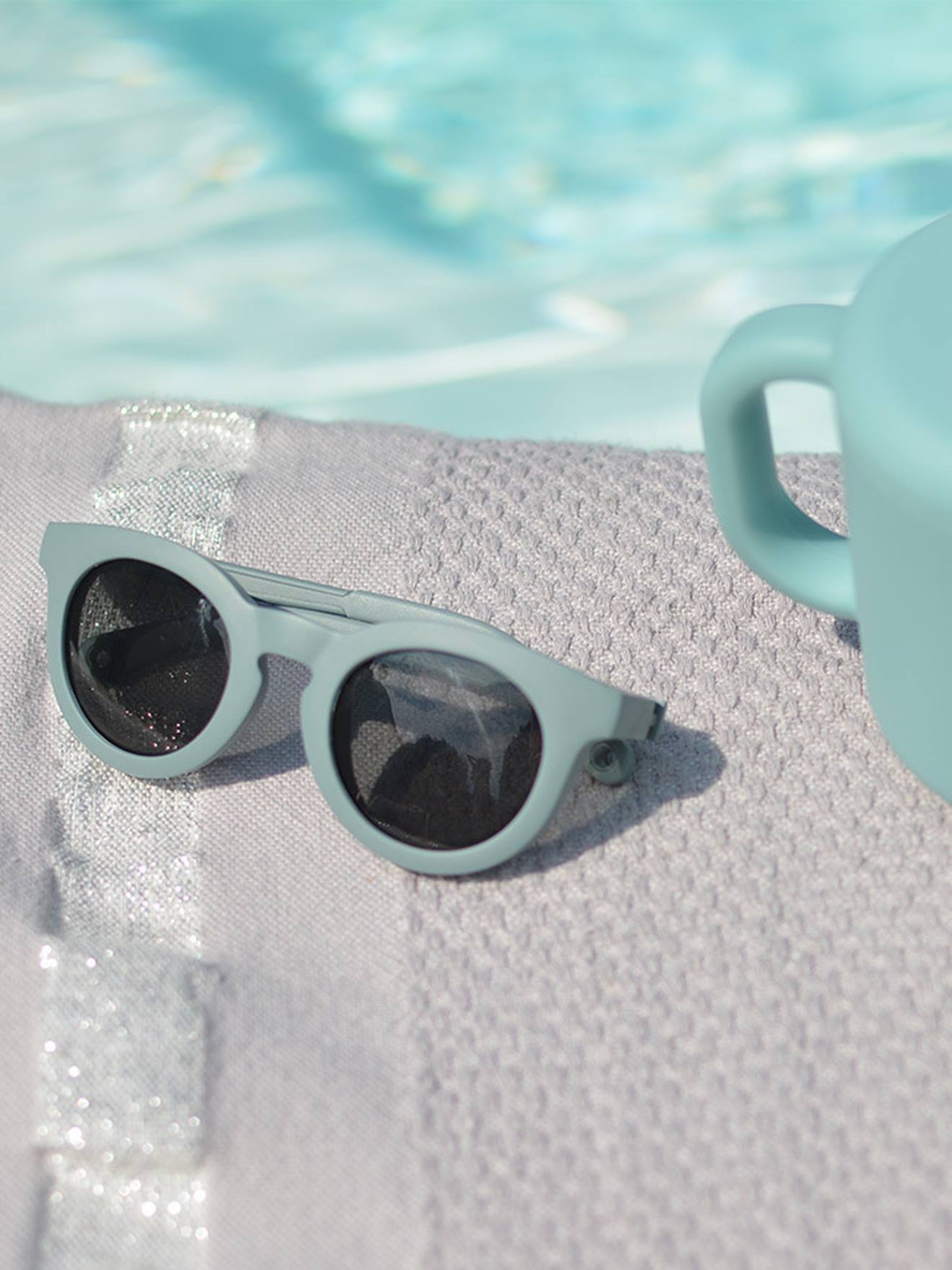 Lunettes de soleil BEABA Happy pour enfant de 2 à 4 ans turquoise