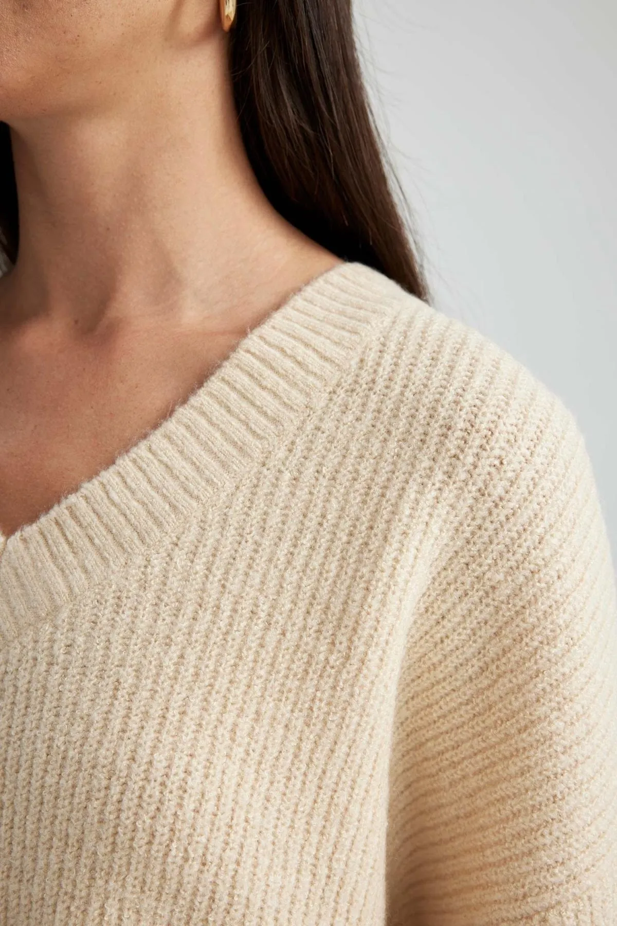 DeFacto  Oversize-Pullover mit V-Ausschnitt