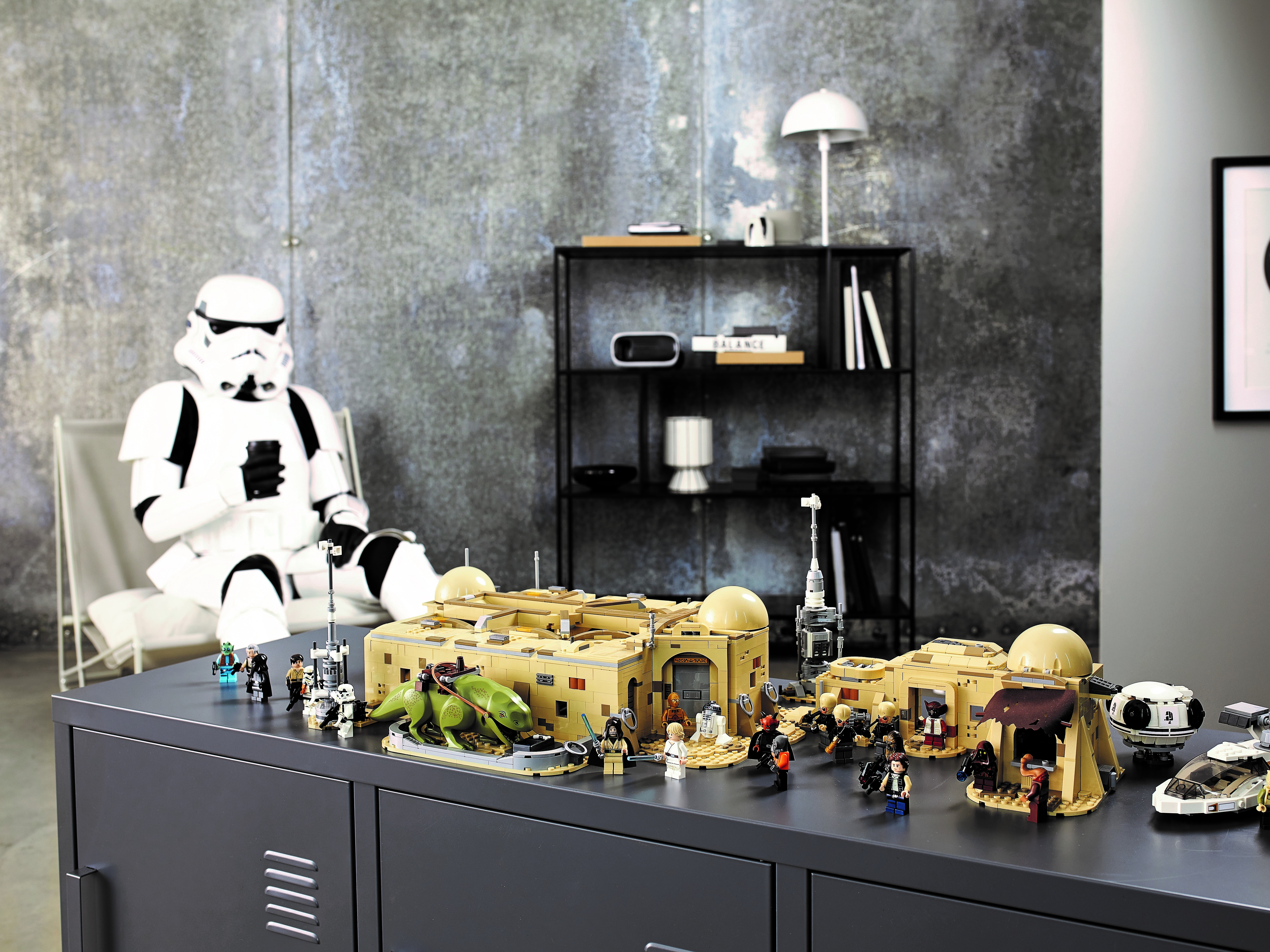 Mos Eisley Cantina™ 75290
