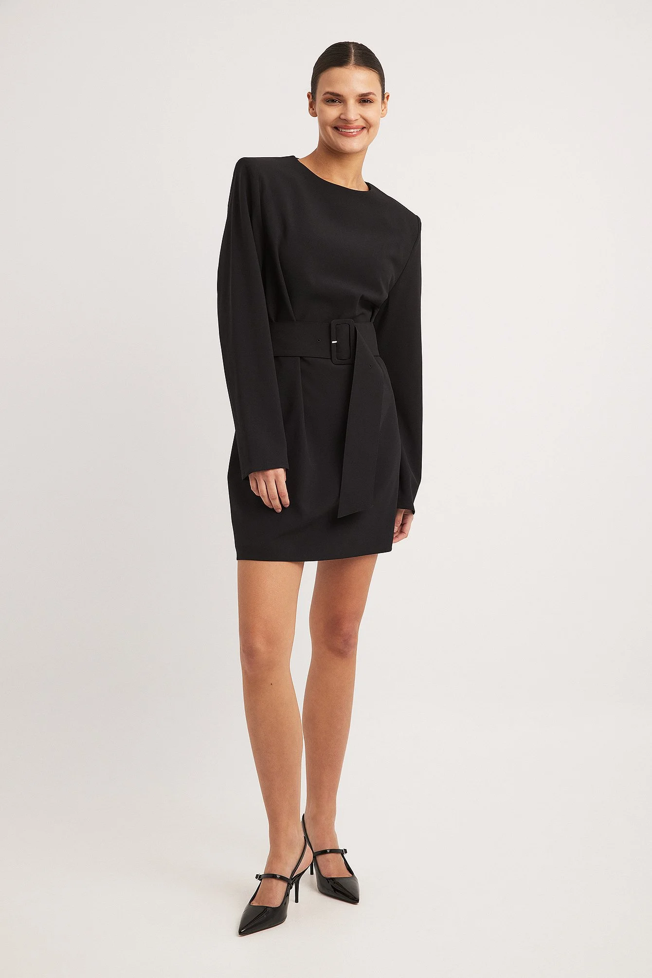 Minikleid mit Gürtel