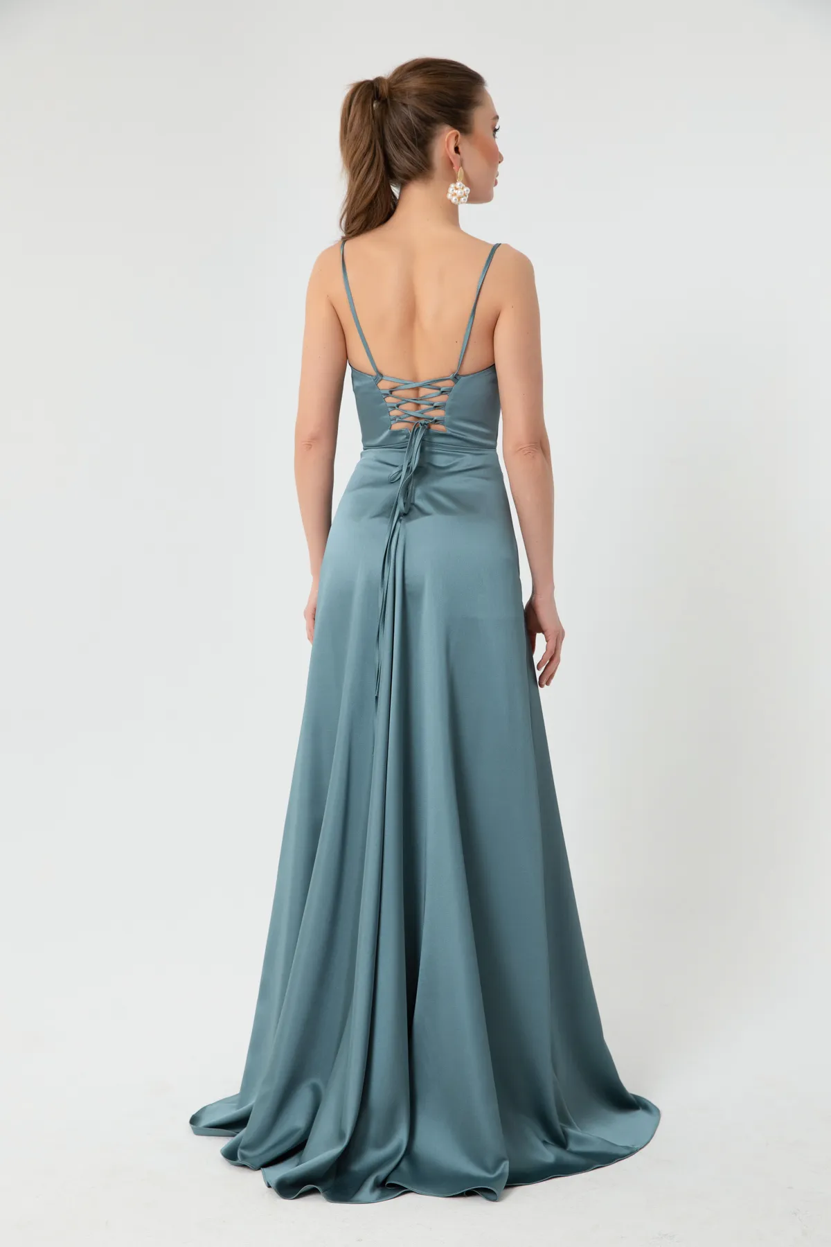 Lafaba  Blaues Abendkleid und Abschlusskleid aus Satin mit Rüschen und Schlitz für Damen
