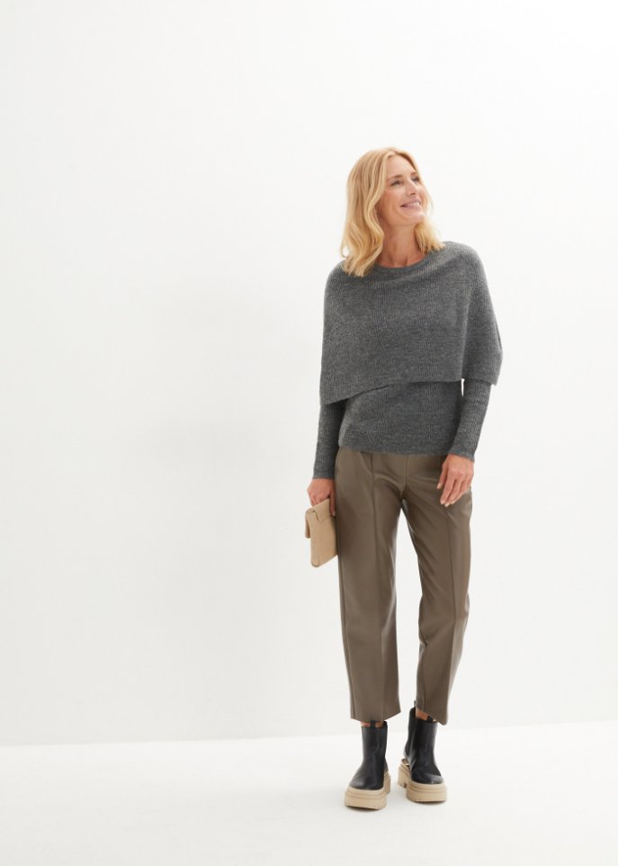 Pullover mit variablem Schal-Element