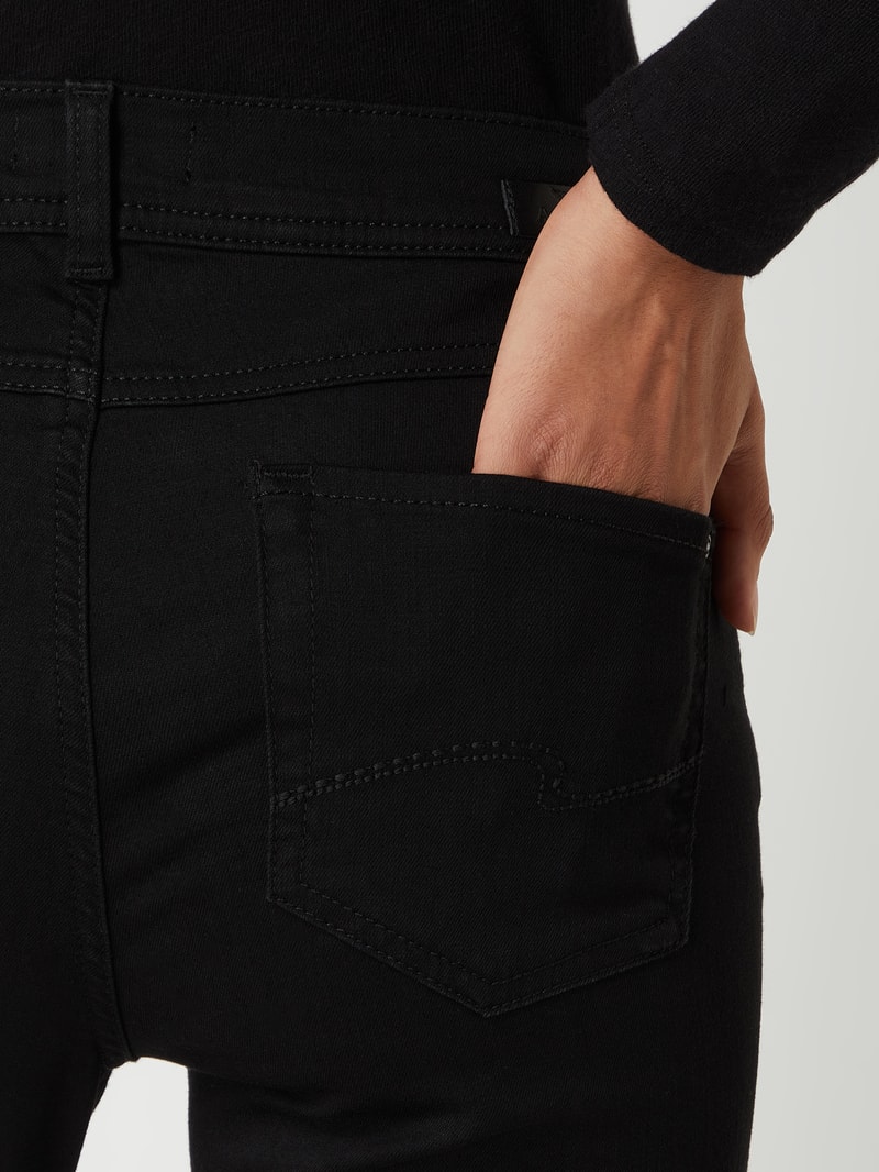 Slim Fit Jeans mit Stretch-Anteil Modell 'Ornella' in schwarz