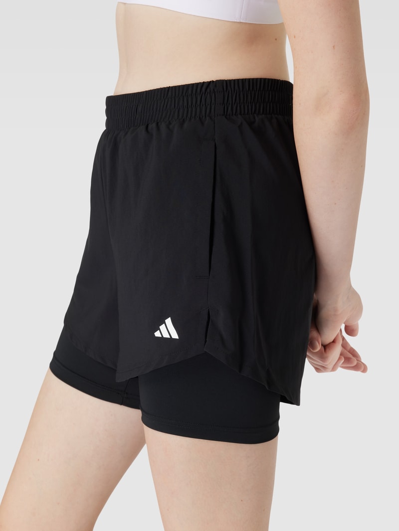 Shorts mit Label-Print in schwarz