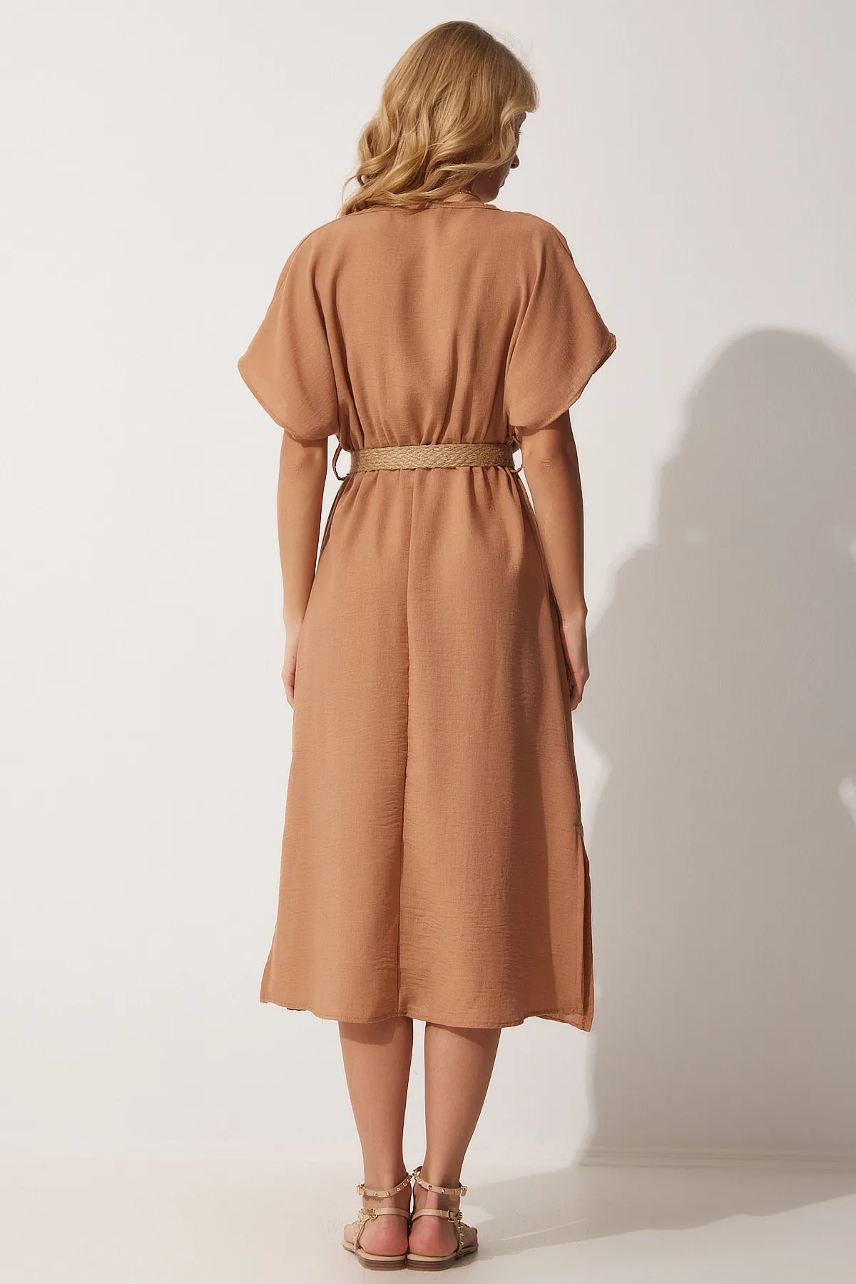 Happiness İstanbul  Sommer-Ayrobin-Kleid für Damen mit Biskuitstrohgürtel und Gürtel ZH00022