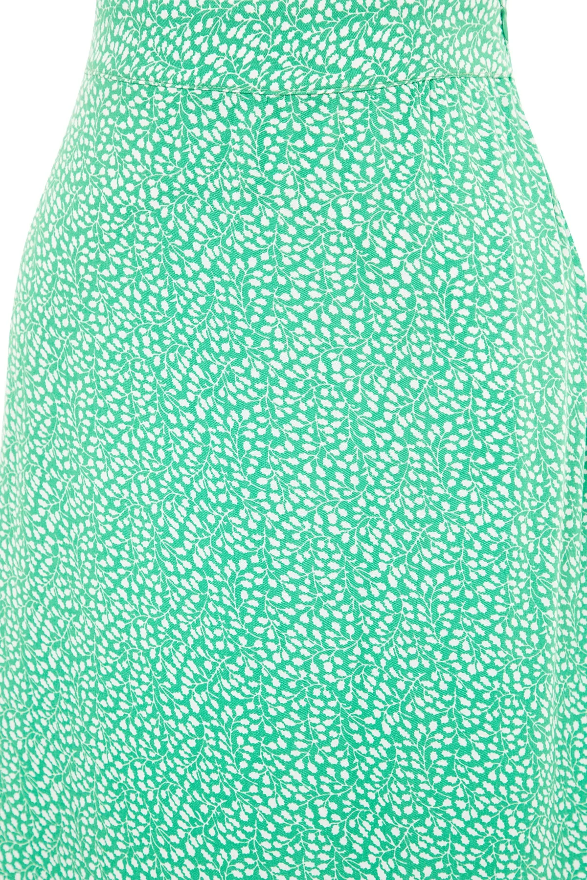 Trendyol Modest  Grüner ausgestellter Rock aus Viskosegewebe mit Blumendruck TCTSS21ET0497