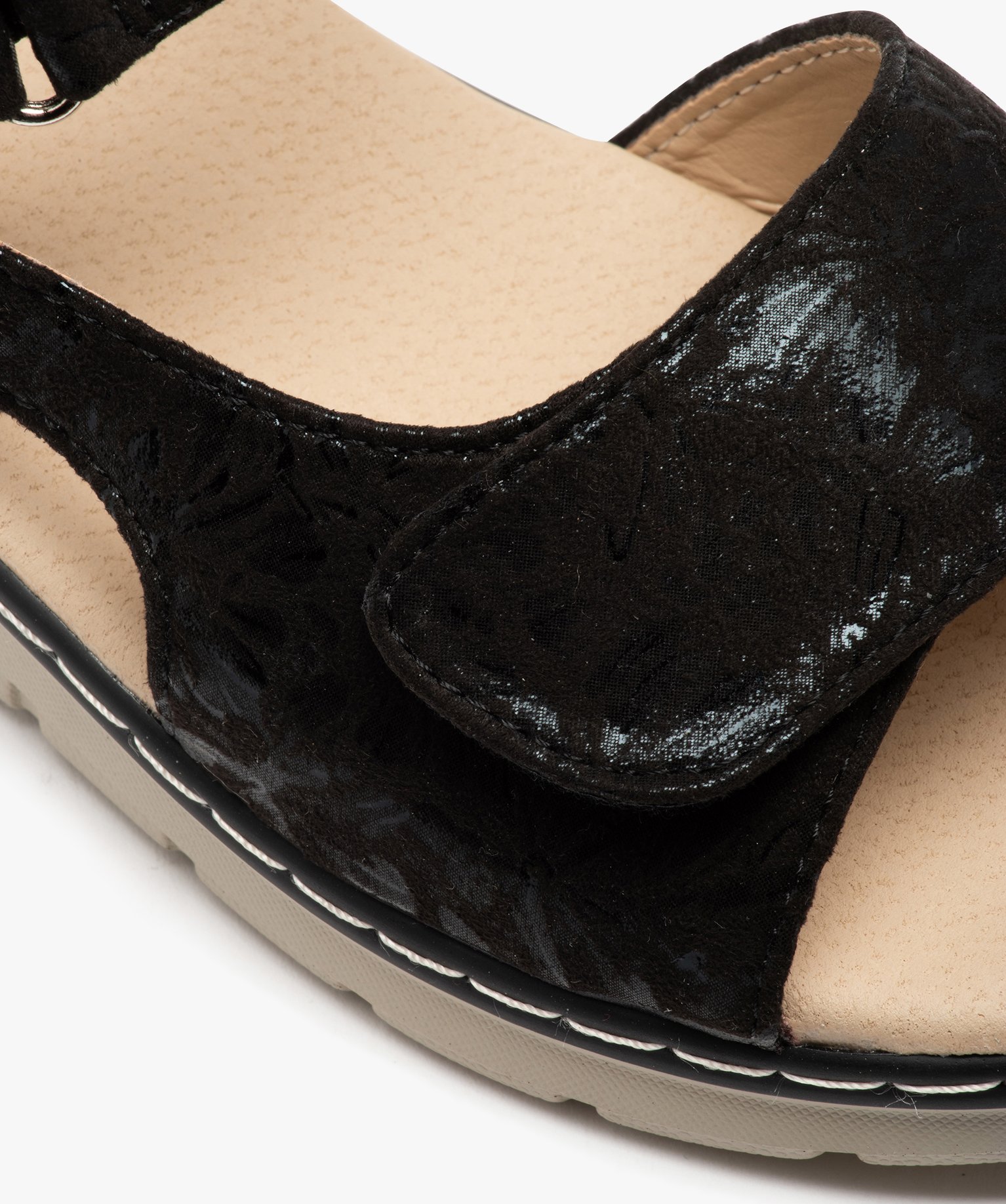 Sandales femme confort en tissu brillant et à scratch noir | GEMO