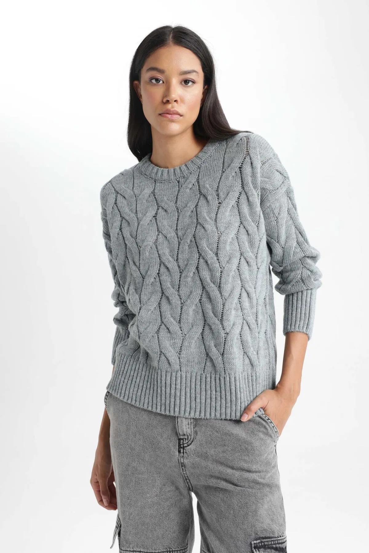 DeFacto  Pullover mit Rundhalsausschnitt und Oversize-Passform Z7104az23wn