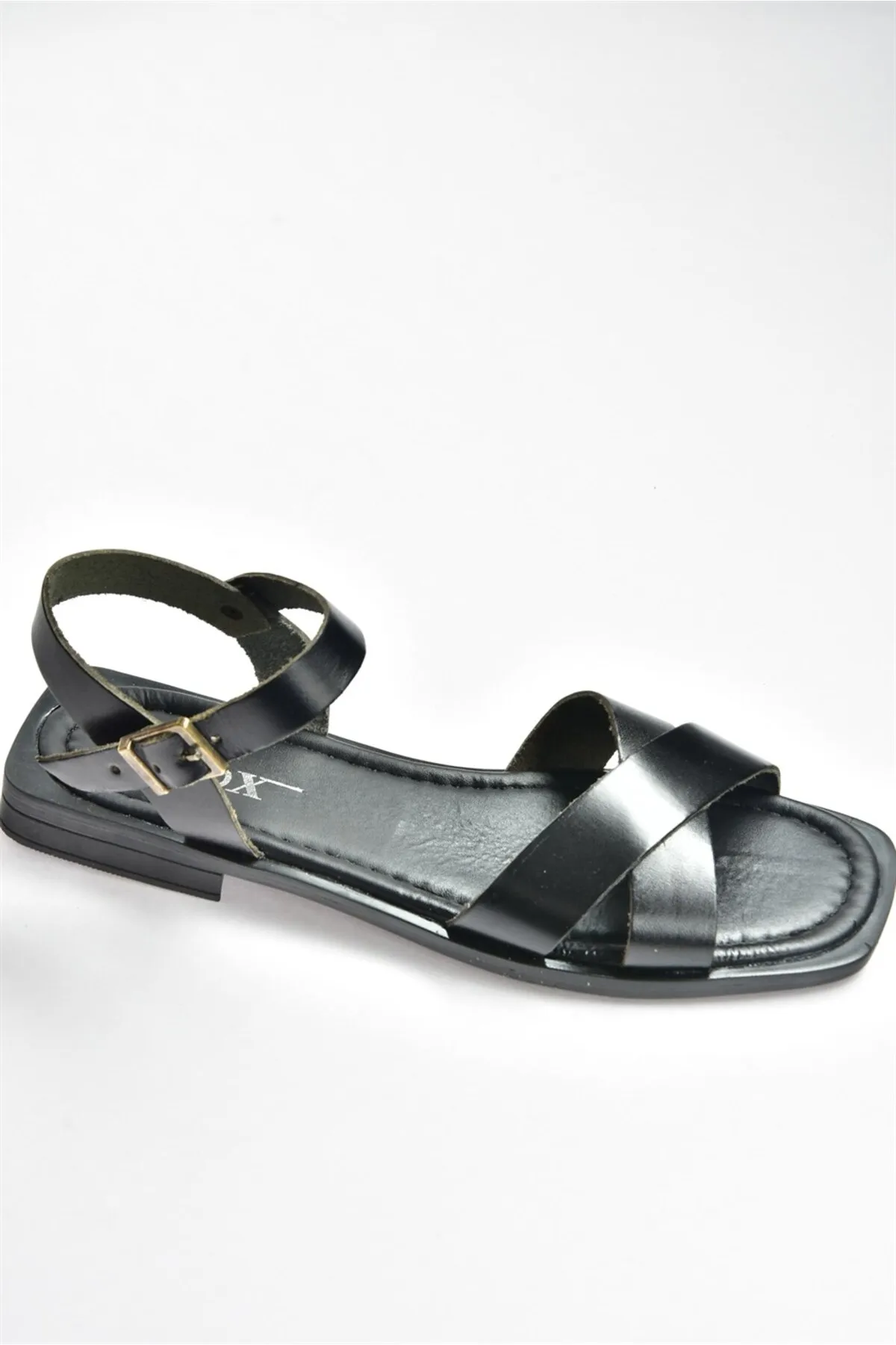 Fox Shoes  Schwarze Damen-Sandalen mit Kreuzriemen aus echtem Leder M291041503