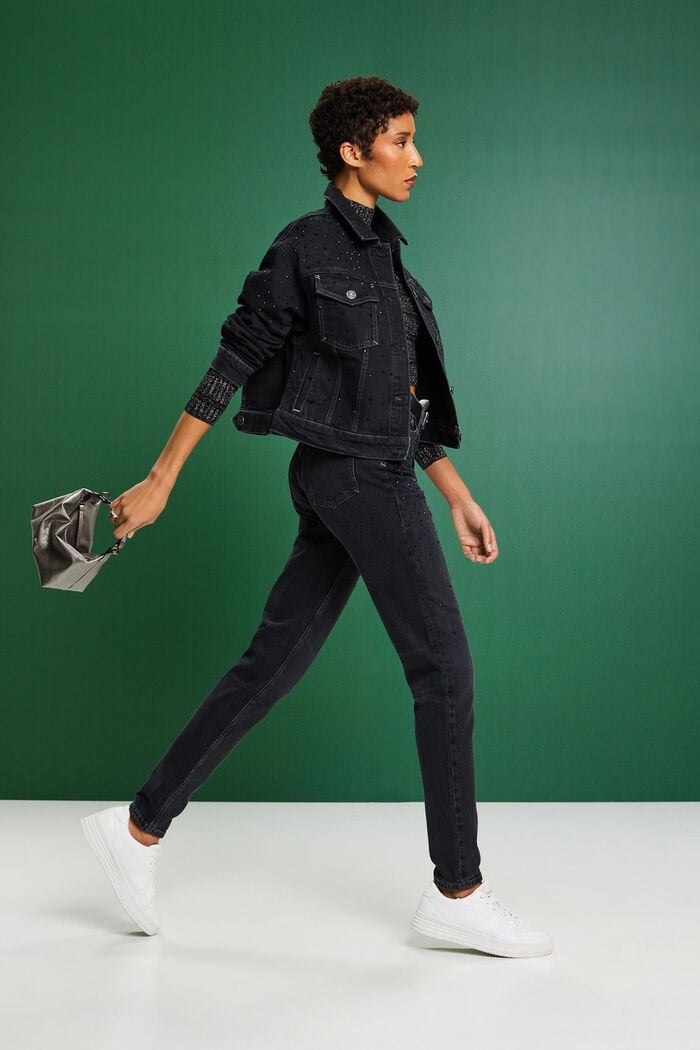 Jeans in klassischer Retro-Optik mit Ziersteinen