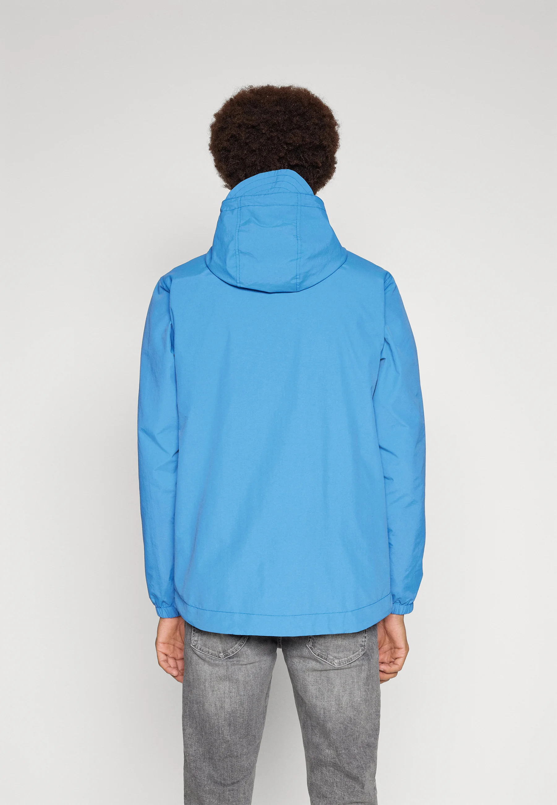 Chaqueta con capucha y cremallera Lyle & Scott - Chaqueta ligera