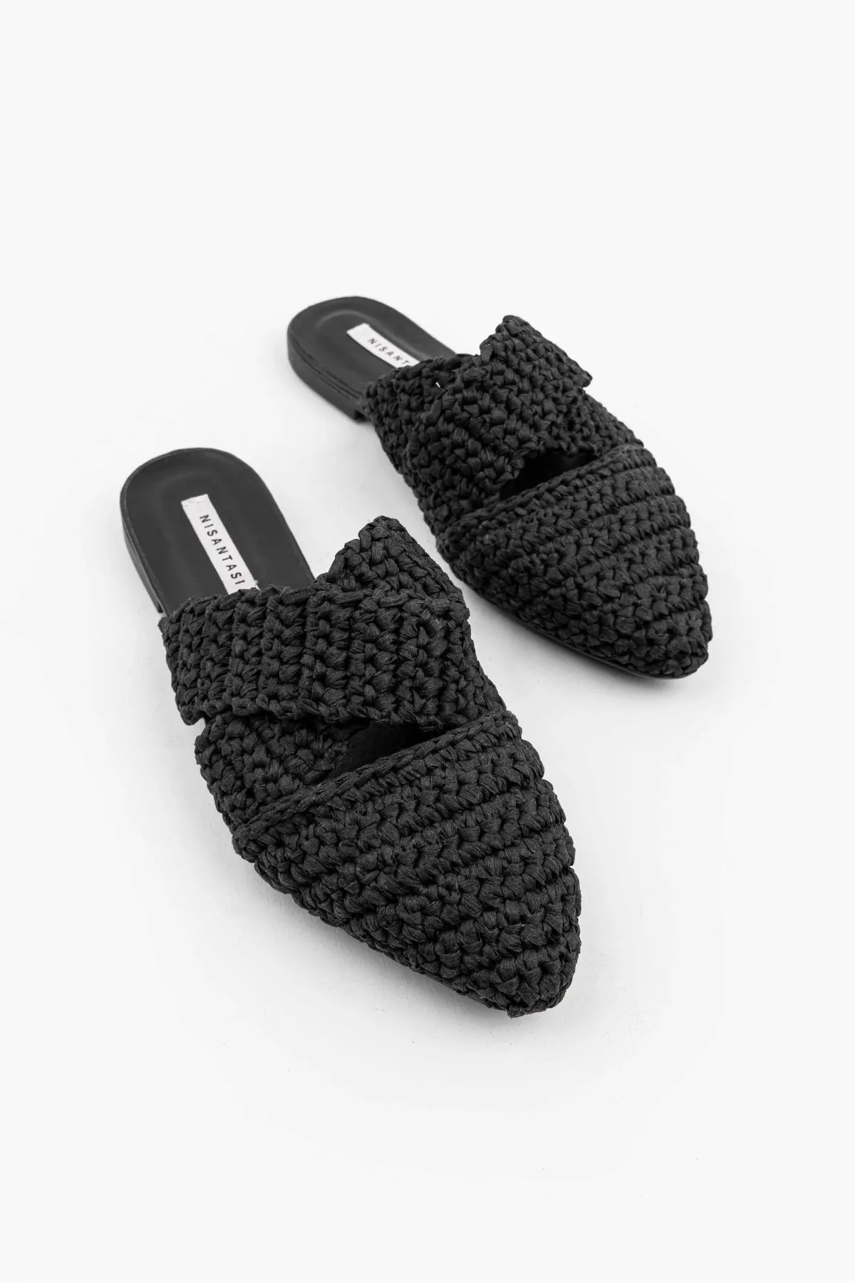 NİŞANTAŞI SHOES  Schwarze, gestrickte Laila-Damenhausschuhe mit Kreuzbanddetail