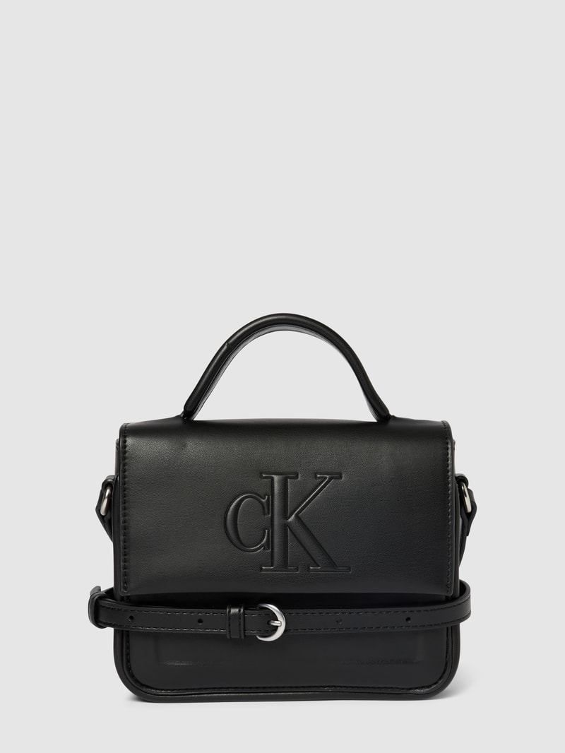 Umhängetasche mit Label-Prägung in black