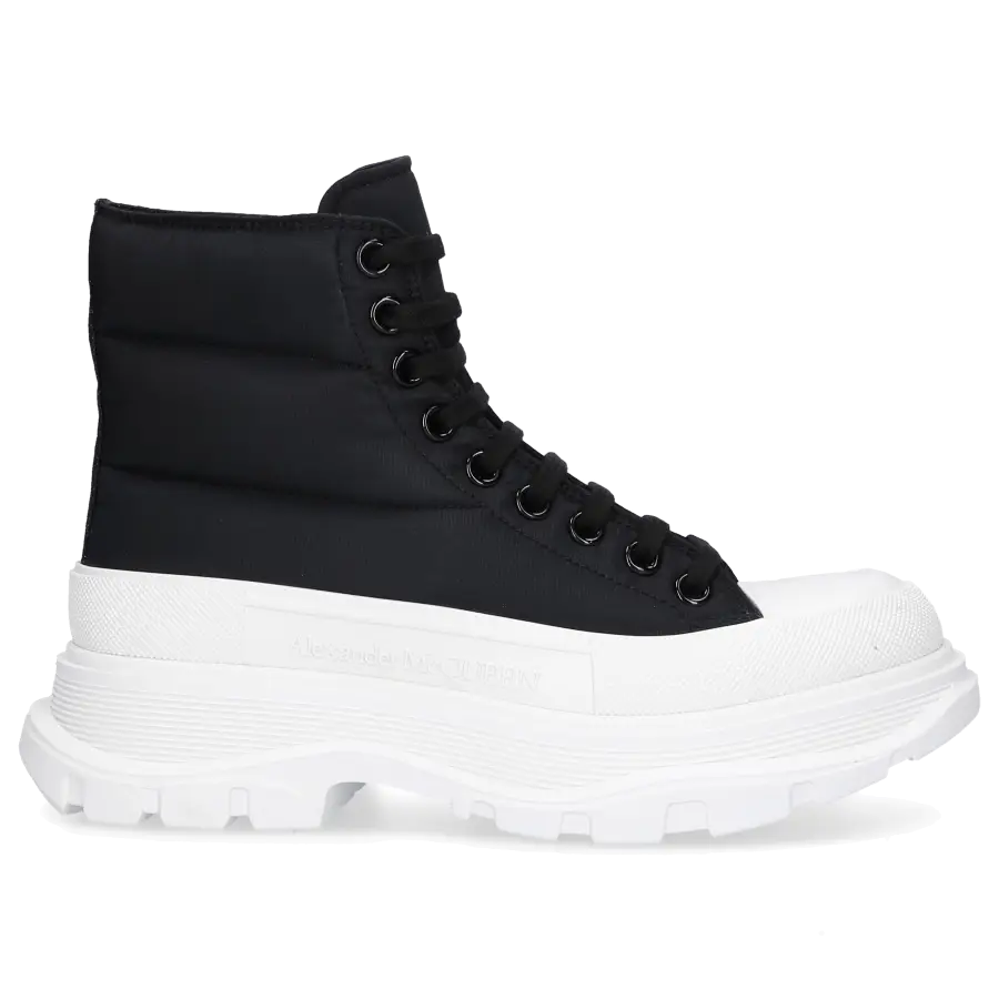 Alexander McQueen - Stiefeletten TREAD SLICK Nylon - schwarz