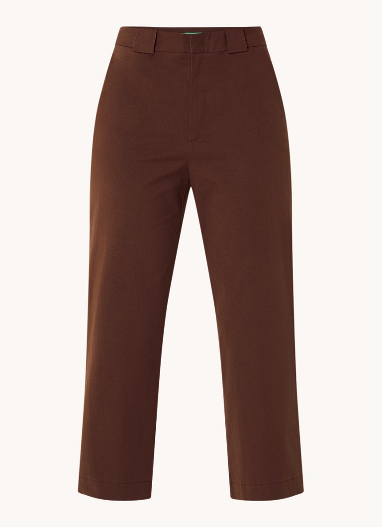 Pantaloni Benetton cu talie înaltă, picioare drepte și buzunare laterale.