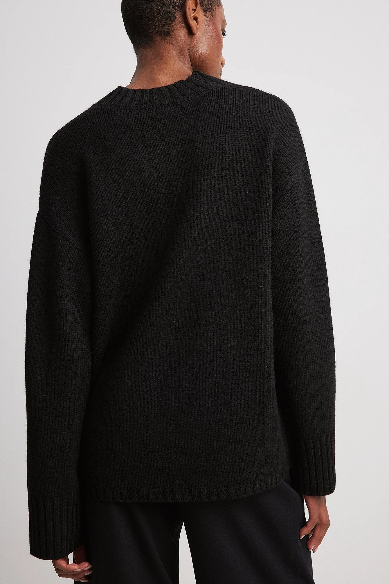 Schwere Oversize-Strickjacke