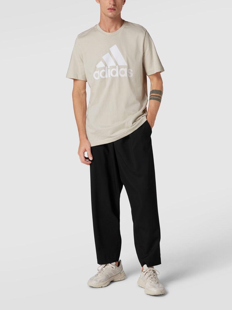 T-Shirt mit Label-Print in sand