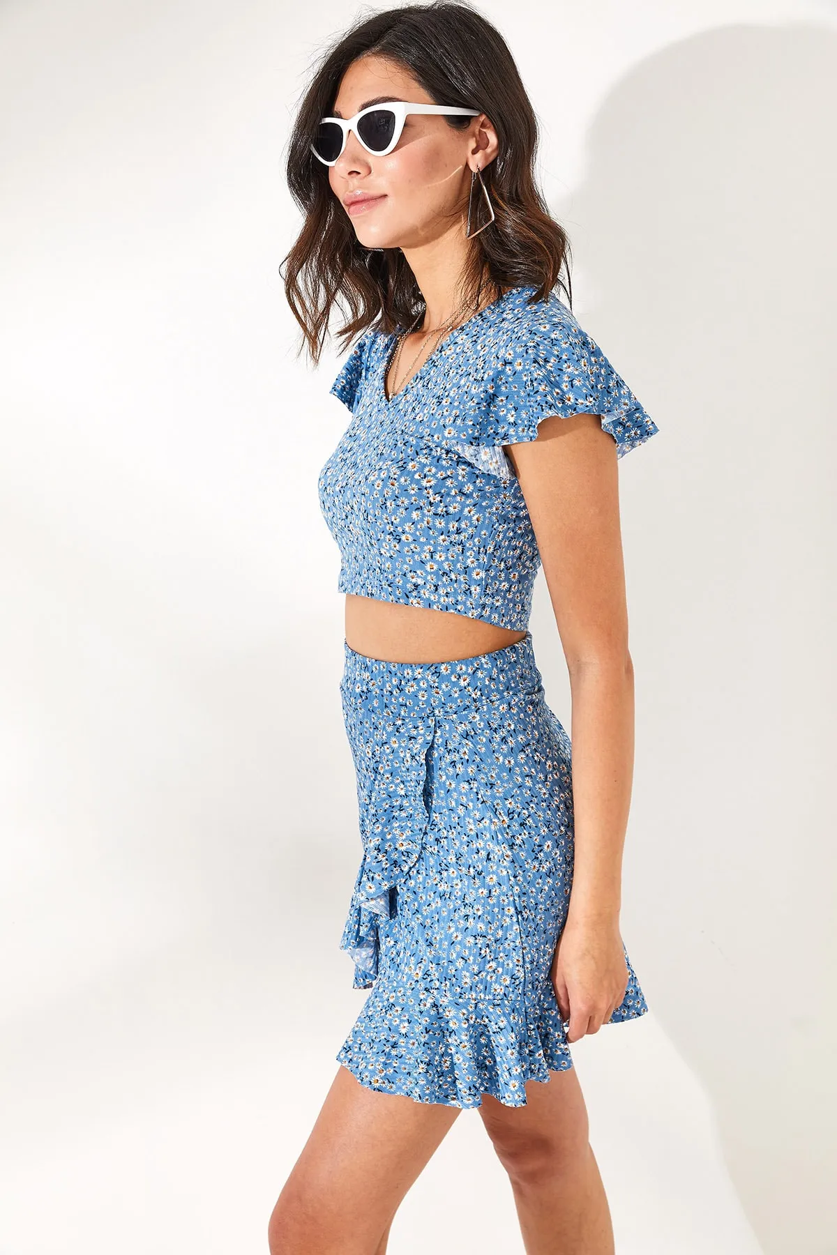 Olalook  Damen Set mit Wickelrock, Unterteil und Oberteil in Indigoblau mit Blumenmuster TKM-19000140