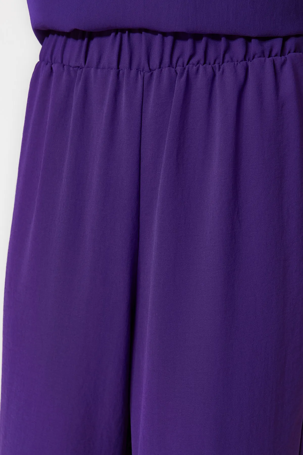 Trendyol Modest  Lilafarbenes Aerobin-Tunika-Hosen-Set aus gewebten Fledermausärmeln TCTSS23US00043