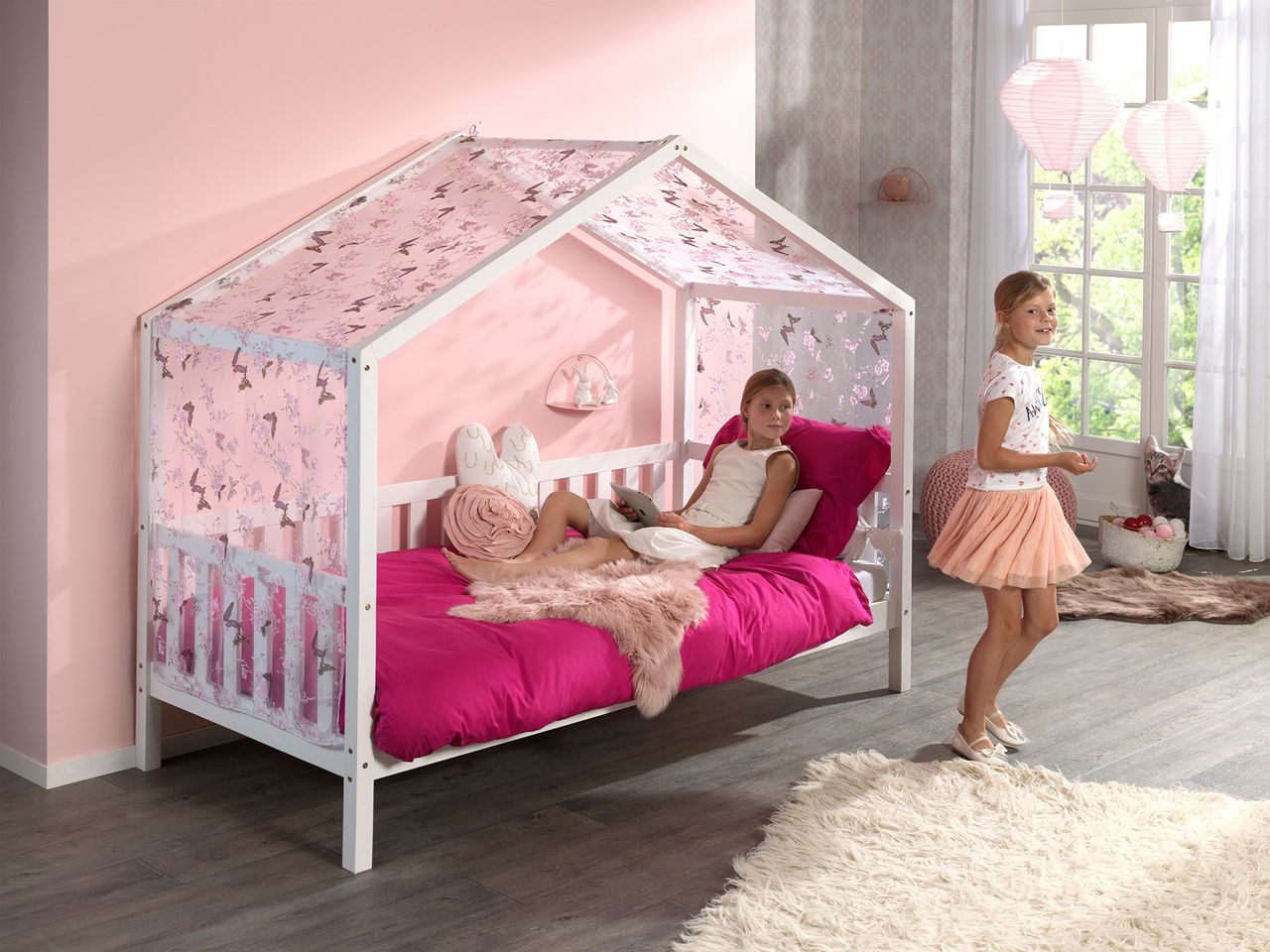 VIPACK Dallas 1 Hausbett mit seitlicher Umrandung 90 x 200 cm Liegefläche und Textilhimmel, Weiß
