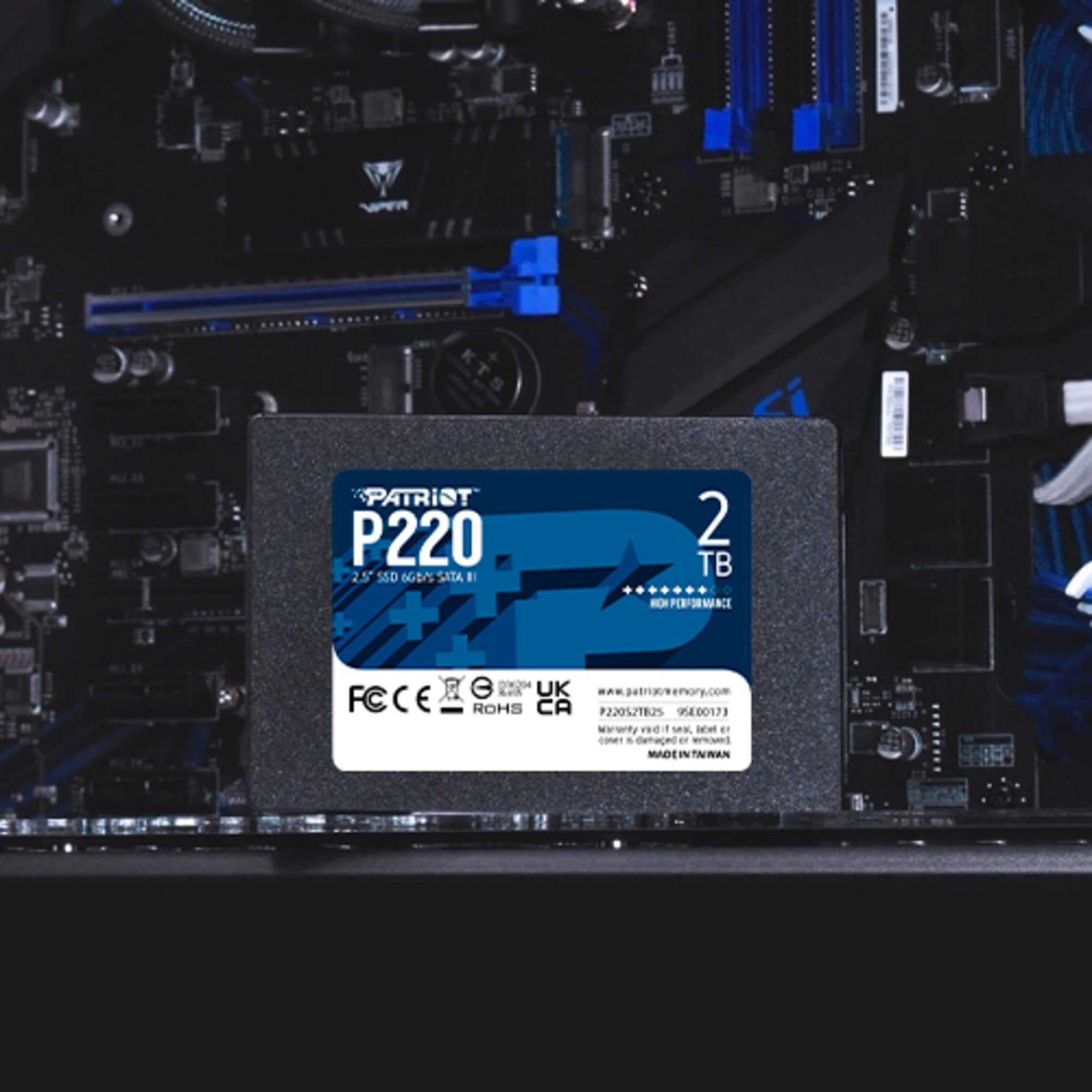 Patriot Patriot P220 2 TB, SSD, (SATA III 6 Gb/s, 2,5) SSD-Festplatte