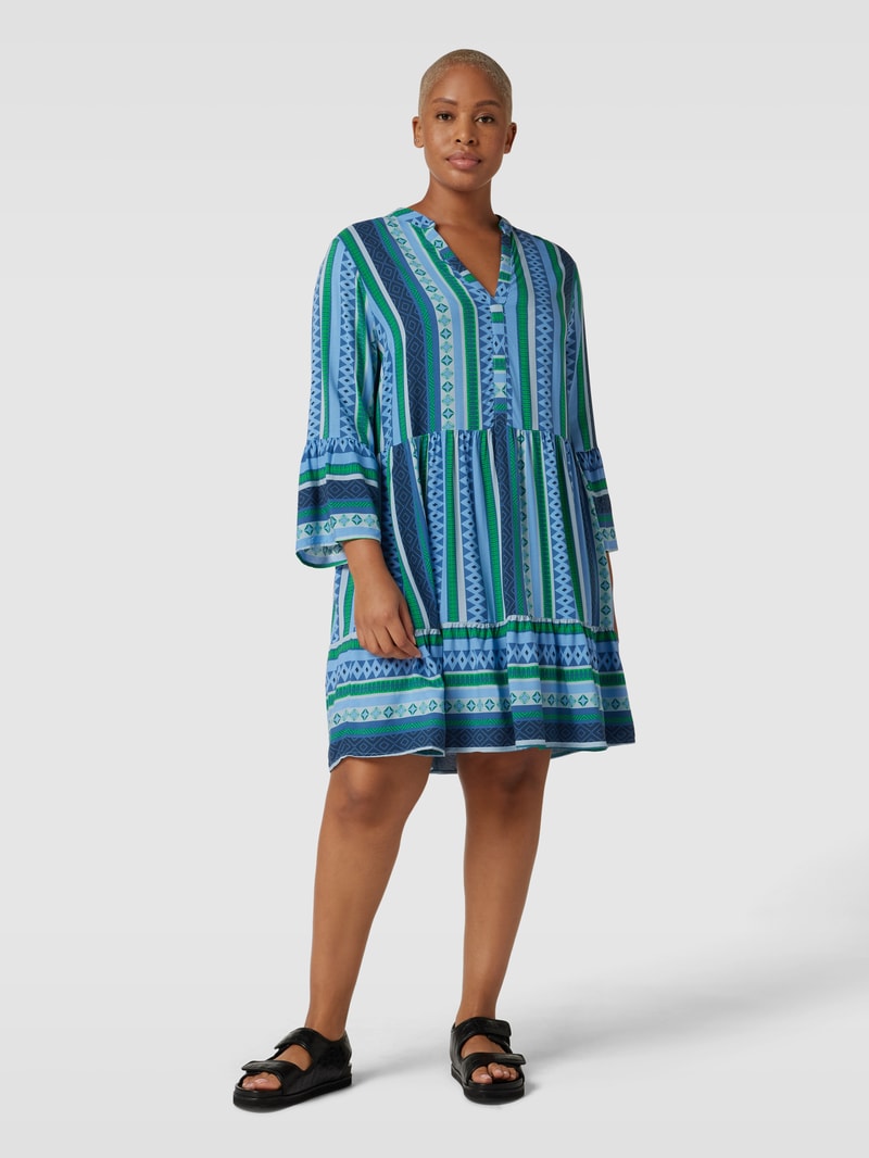 PLUS SIZE Tunika im Allover-Muster Modell 'MARRAKESH' in hellblau