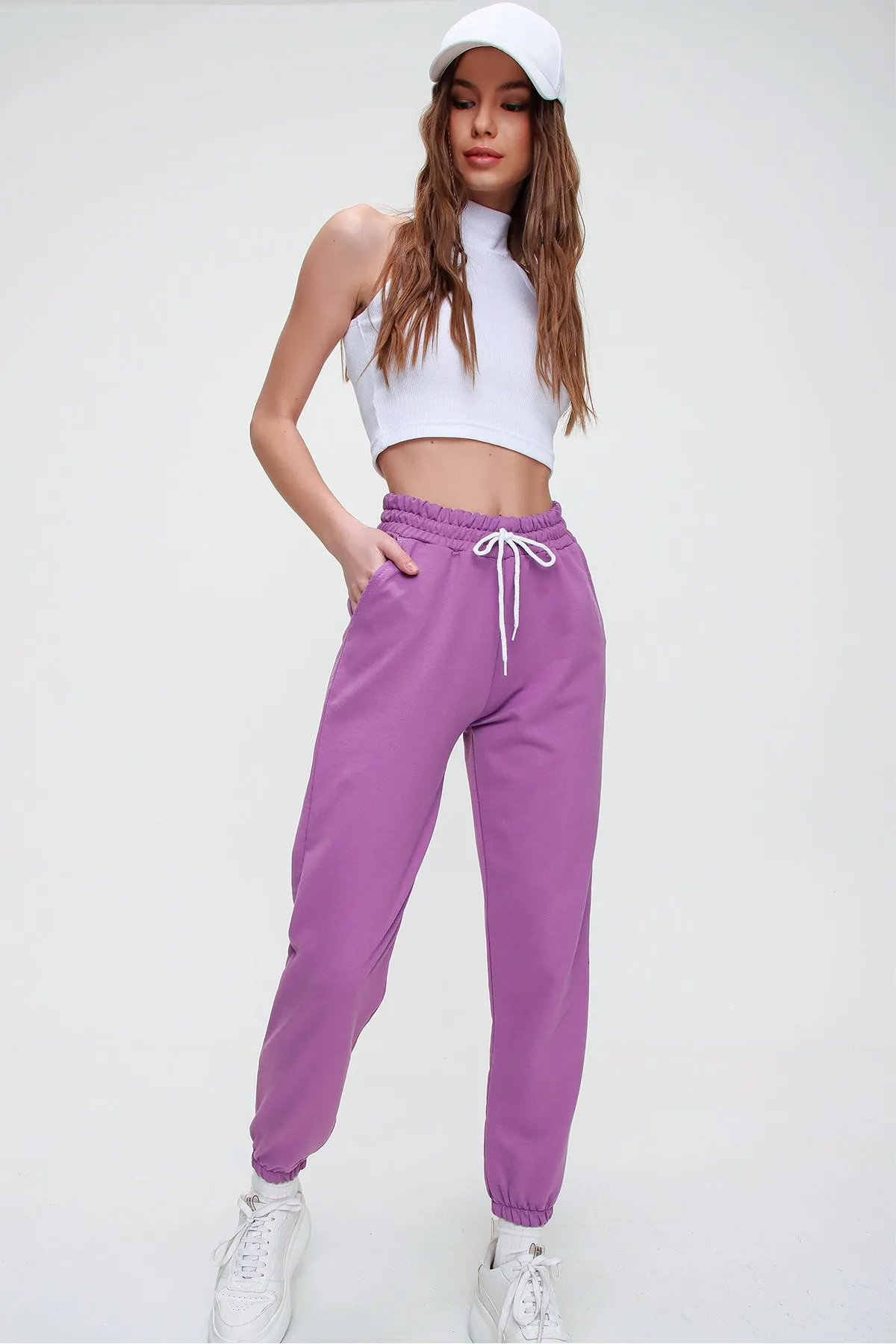 Trend Alaçatı Stili  Damen Basic Jogginghose mit elastischem Bund und Bein in Dunkellila ALC-X5902