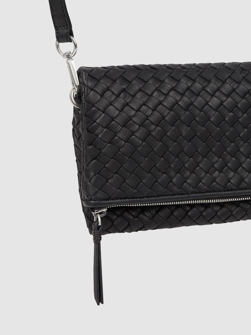 Crossbody Bag aus Leder Modell 'Merve' in schwarz