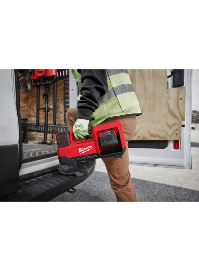 Milwaukee 4933478706 M18 BI-0 Brændstofbatteri Dækkompressor 18V ekskl. batterier og oplader
