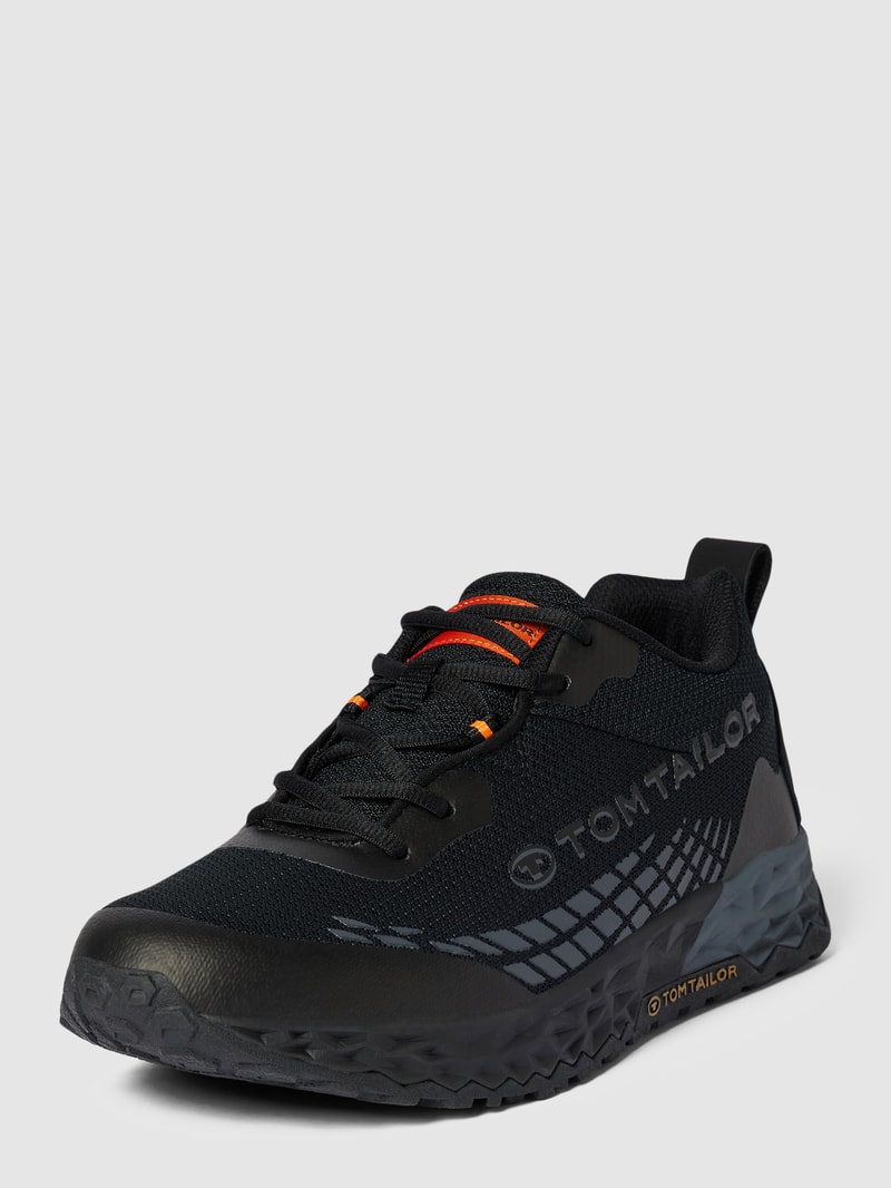 Sneaker mit Label-Details in schwarz