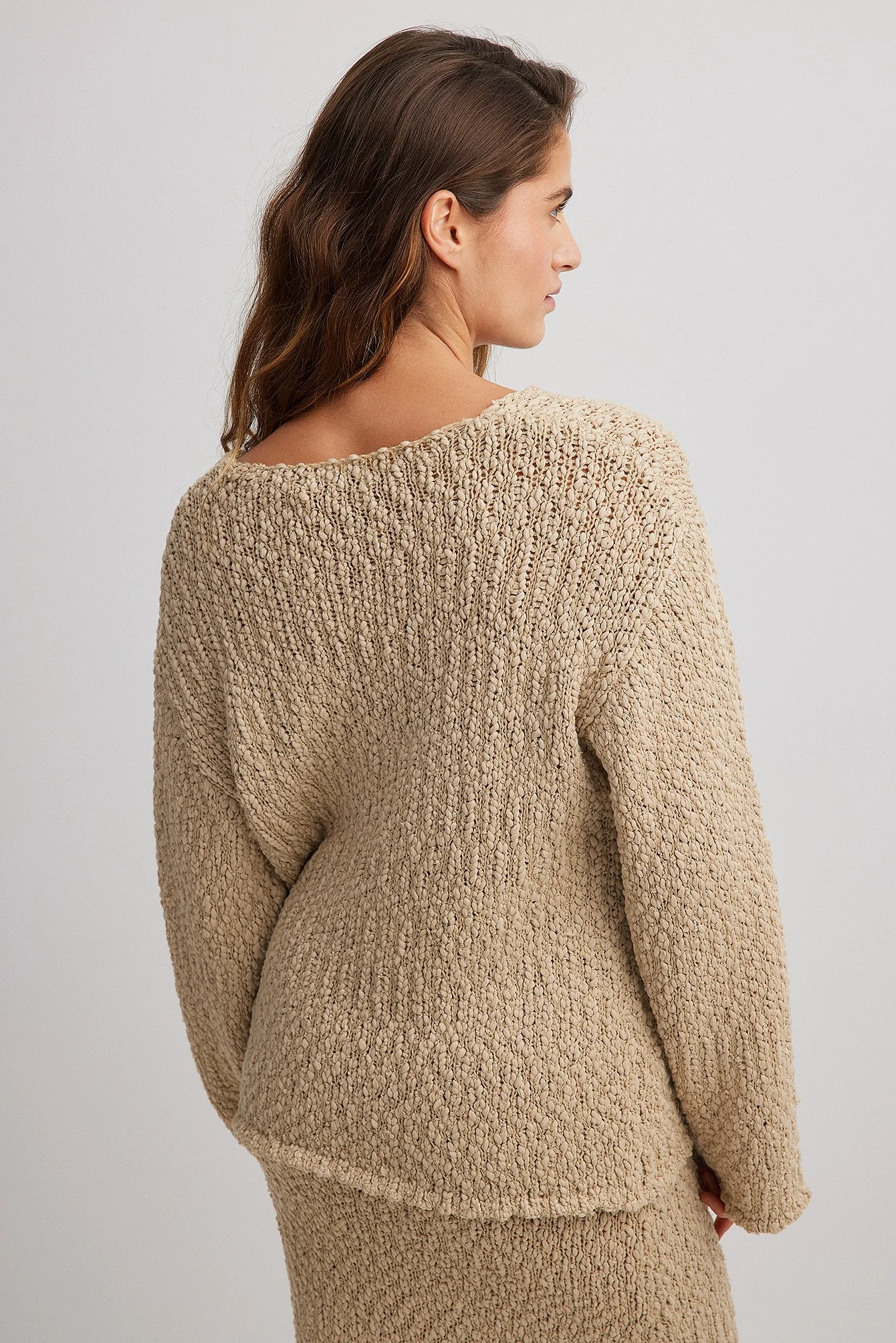 Strukturierter Strickpullover mit V-Ausschnitt