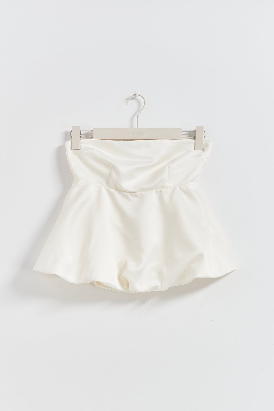 Frill singlet