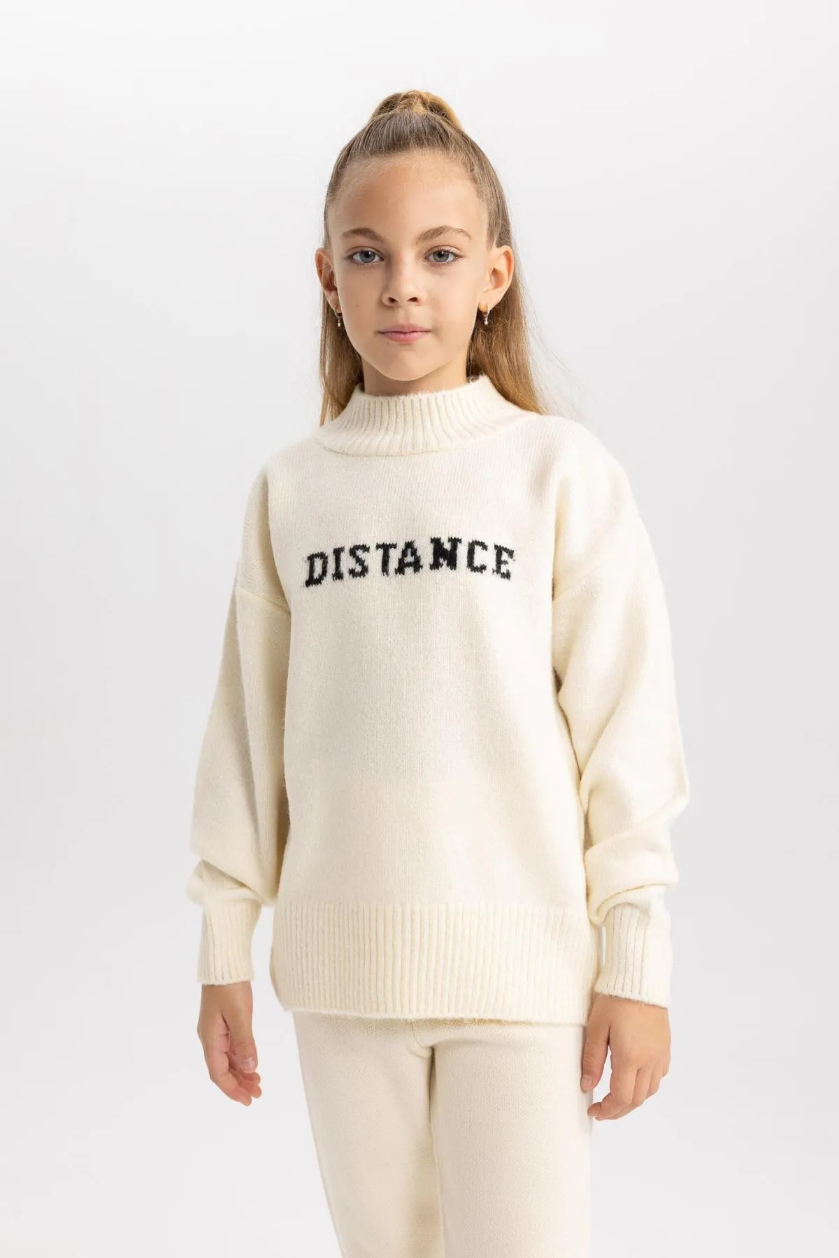 DeFacto  Bedruckter Mädchenpullover mit Rundhalsausschnitt A6011a823au